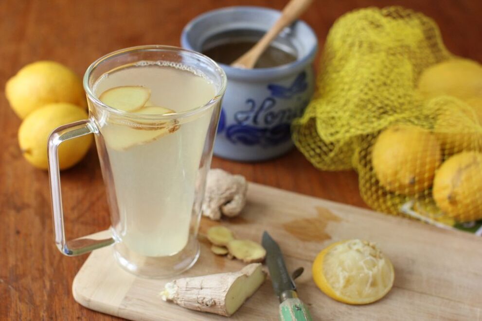 Air limau halia dengan madu dan jus lemon